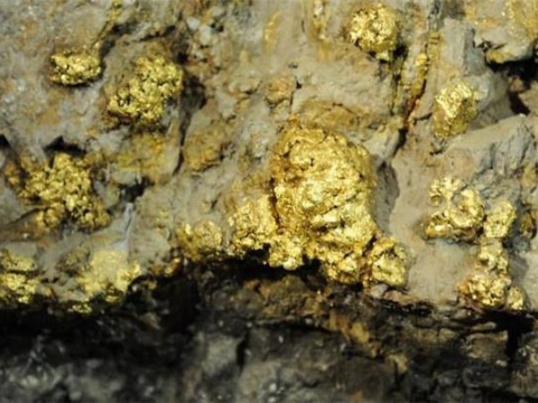 石英脉型金矿 石英脉型金矿