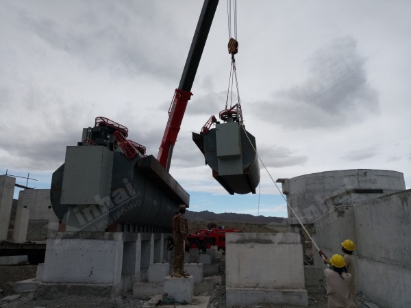 铜矿浮选机吊装